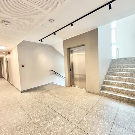 A Cozy 2 Bedroom شقة تالين